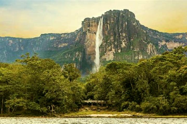 Hazel, 32 — Escort in La Sabana, Venezuela