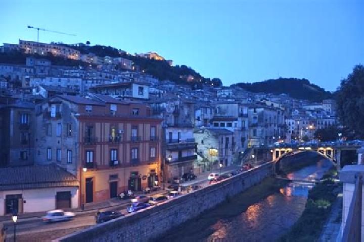 Hazel, 32 — Escort in Piane Crati, Italy