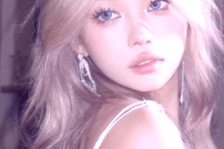 Hazel, 33, a blonde blue-eyed asian companion based in Jahri. Offering Deep French Kissing, Girlfriend Experience, Overnight, 69, Domination. Available for i...