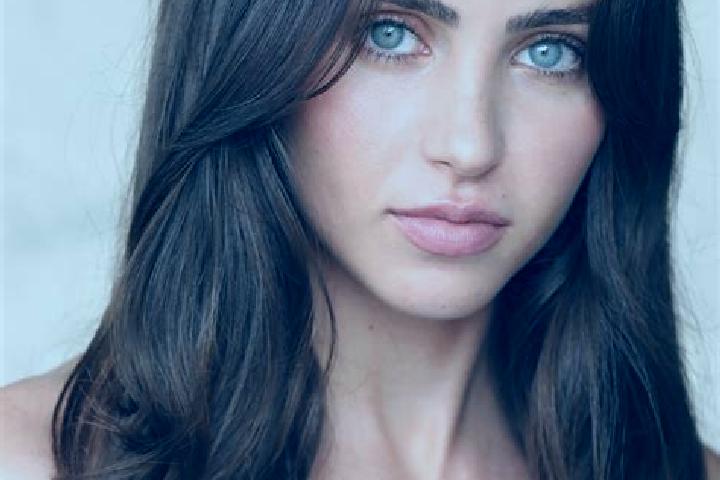 Hazel, 33, a brunette blue-eyed european companion based in Igon. Offering OWO, Dinner Date. Available for incall and outcall, day and evening dates.