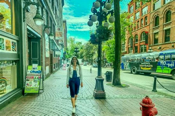 Hazel, 33 — Escort in Gastown, Canada