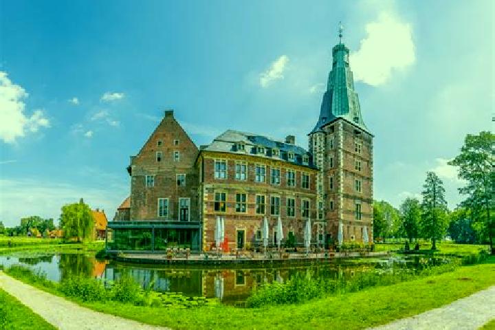 Hazel, 33 — Escort in Willich, Germany