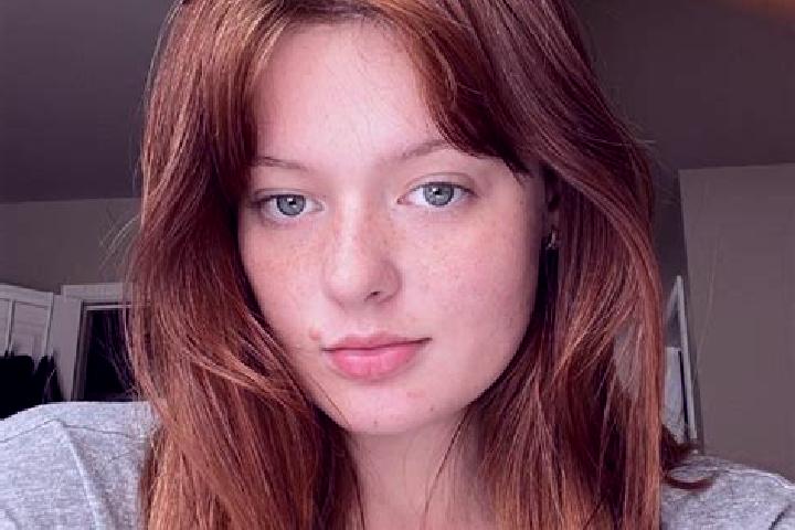Hazel, 34, a auburn brown-eyed caucasian companion based in Santo Domingo del Rio. Offering Roleplay, OWO, GFE, Girlfriend Experience, Couples. Available for...