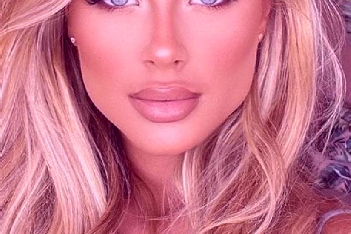 Hazel, 34, a blonde blue-eyed latina companion based in Isidro Ayora. Offering Prostate Massage, Couples, Massage, Travel Companion. Available for incall and...
