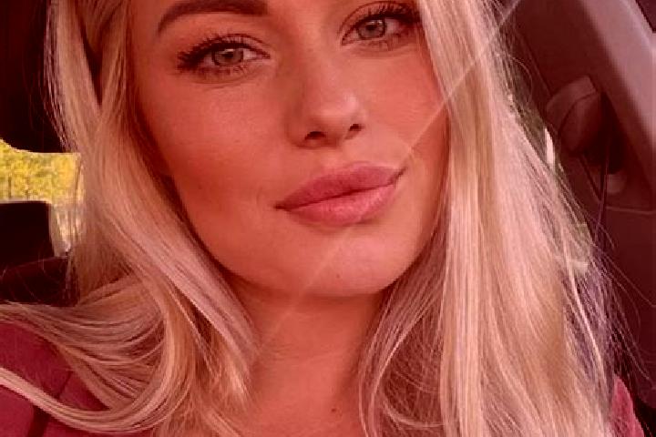 Hazel, 34, a blonde hazel-eyed latina companion based in Ottawa. Offering A-Level, Massage, Dinner Date, CIM, Travel Companion. Available for incall and outc...
