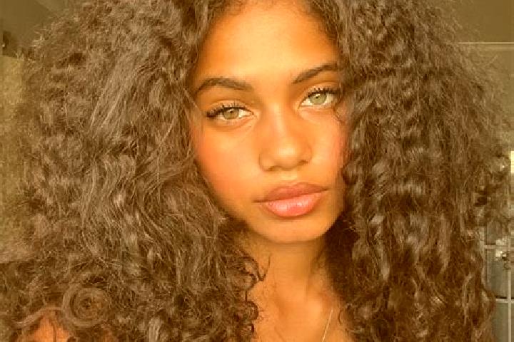 Hazel, 34, a brunette blue-eyed ebony companion based in Erve. Offering 69, Duos, Erotic Massage. Available for incall and outcall, overnight bookings availa...
