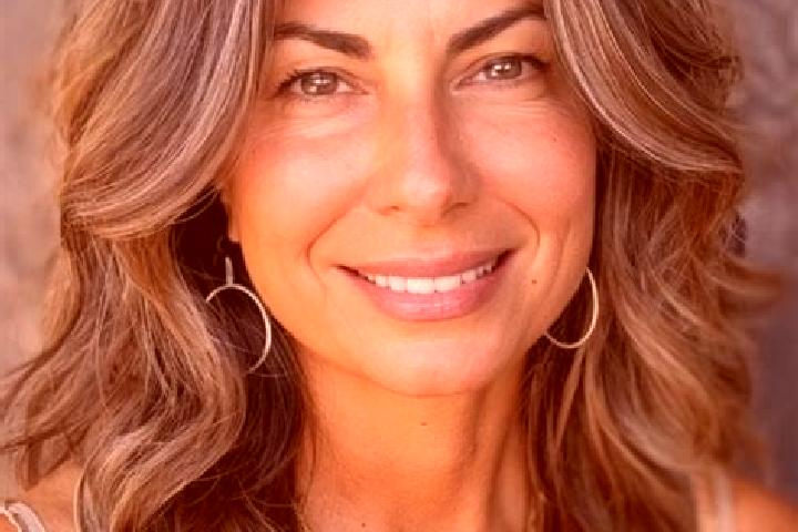 Hazel, 34, a brunette grey-eyed caribbean companion based in Taixtan. Offering 69, GFE, Duos. Available for incall and outcall, overnight bookings available.