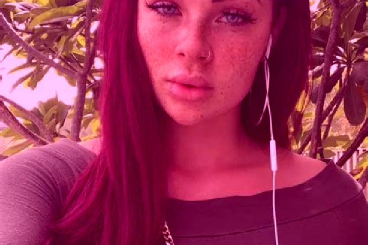 Hazel, 34, a red dark-eyed caribbean companion based in Alseno. Offering Striptease, CIM. Available for incall and outcall, day and evening dates.