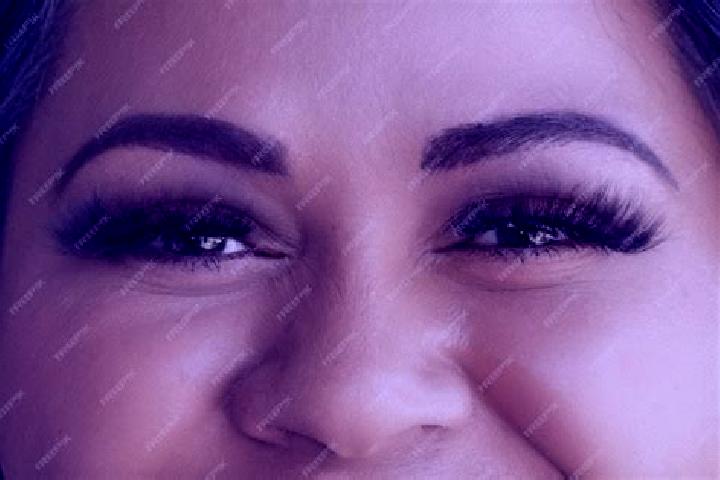 Hazel, 34, a red green-eyed latina companion based in Padre Paraiso. Offering Massage, BDSM, Roleplay, 69. Available for incall and outcall, overnight bookin...