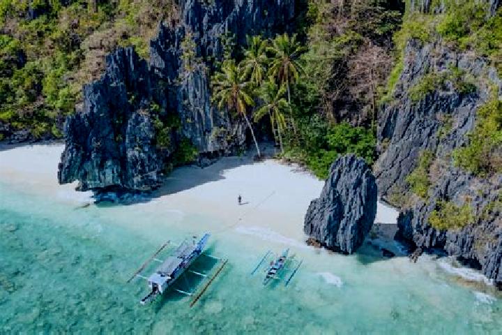 Hazel, 34 — Escort in El Nido, Philippines