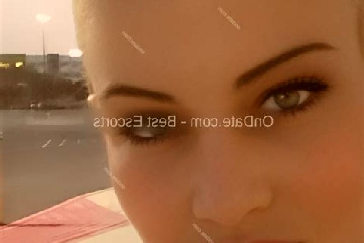 Hazel, 34 — Escort in Harriman, United States