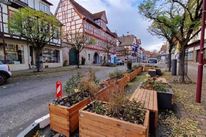 Hazel, 34 — Escort in Wanfried, Germany