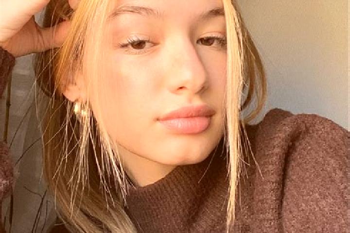 Hazel, 35, a blonde brown-eyed middle eastern companion based in Batadorp. Offering Deep French Kissing, Roleplay, Massage. Available for incall and outcall,...