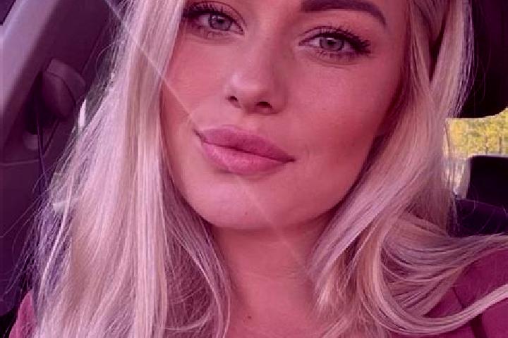 Hazel, 35, a blonde hazel-eyed slavic companion based in Vila Matilde. Offering Girlfriend Experience, GFE, OWO, Erotic Massage. Available for incall and out...