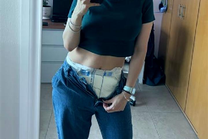 Hazel, 35, a red dark-eyed mediterranean companion based in Wanbaohe. Offering Overnight, Fetish, Girlfriend Experience. Available for incall and outcall, ov...