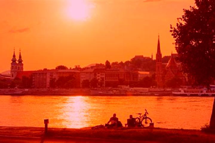 Hazel, 35 — Escort in Bank, Hungary