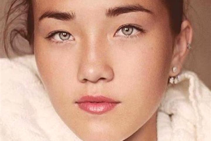 Hazel, 36, a black grey-eyed caucasian companion based in Pyrizhna. Offering Tantra, GFE. Available for incall and outcall, day and evening dates.