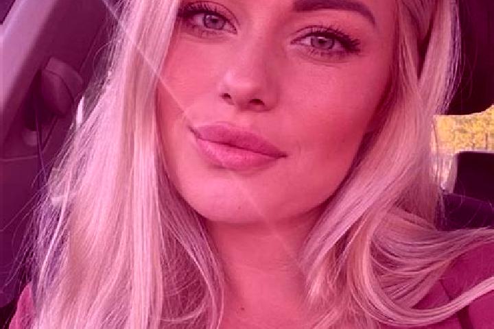 Hazel, 36, a blonde hazel-eyed latina companion based in Phek. Offering Couples, Duos, 69. Available for incall and outcall, overnight bookings available.