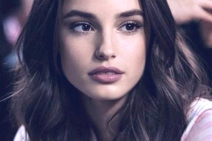 Hazel, 36, a brunette brown-eyed asian companion based in Dadiasse-Abrikokro. Offering Girlfriend Experience, Deep French Kissing. Available for incall and o...