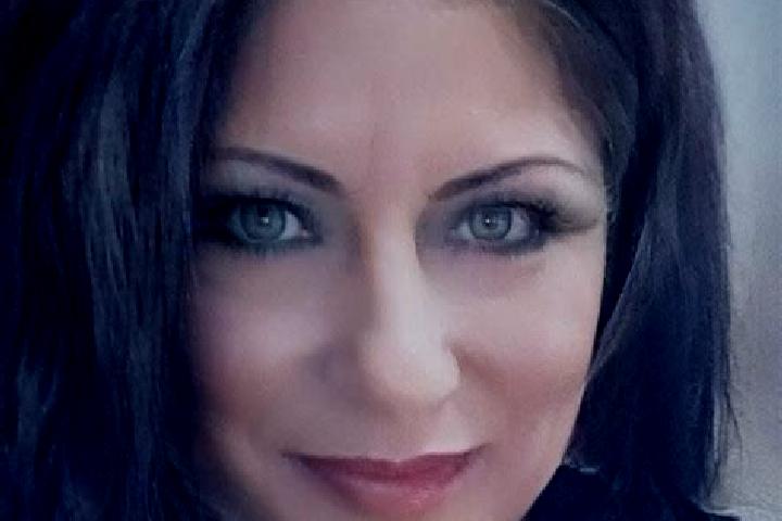 Hazel, 36 — Escort in Arshaluys, Armenia