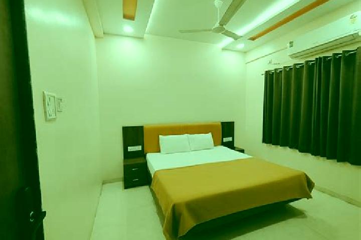 Hazel, 36 — Escort in Nandurbar, India
