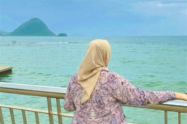 Hazel, 36 — Escort in Nggalak, Indonesia