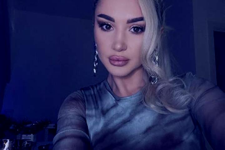 Hazel, 37, a blonde grey-eyed indian companion based in Los Condes. Offering Dinner Date, Girlfriend Experience, 69, Travel Companion, Prostate Massage. Avai...