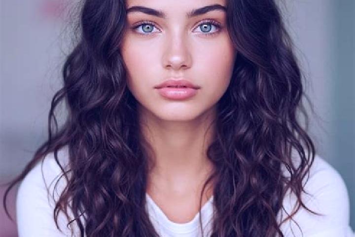 Hazel, 37, a brunette blue-eyed mediterranean companion based in Kadakola. Offering OWO, Prostate Massage, Massage. Available for incall and outcall, overnig...