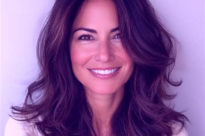 Hazel, 37, a brunette brown-eyed asian companion based in At Tibni. Offering Duos, Massage. Available for incall and outcall, overnight bookings available.