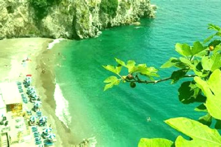 Hazel, 37, a chestnut amber-eyed european companion based in Praiano. Offering Massage, Girlfriend Experience, Fetish. Available for incall and outcall, day ...