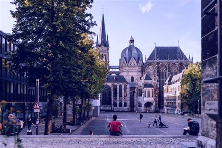 Hazel, 37 — Escort in Aken, Germany