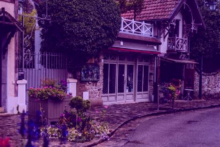 Hazel, 37 — Escort in Barbizon, France