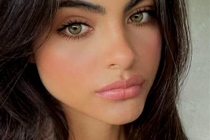 Hazel, 38, a black hazel-eyed caucasian companion based in Appin. Offering OWO, Dinner Date, Couples. Available for incall and outcall, day and evening dates.