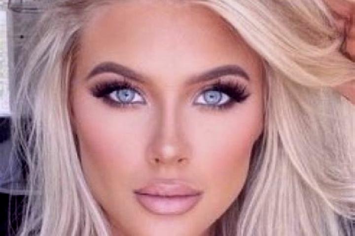 Hazel, 38, a platinum blonde blue-eyed mixed companion based in Bareyo. Offering Domination, Massage, Duos. Available for incall and outcall, overnight booki...