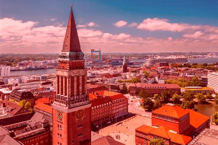 Hazel, 38 — Escort in Kiel, Germany