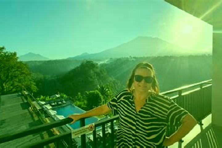 Hazel, 38 — Escort in Menanga, Indonesia