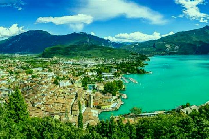 Hazel, 38 — Escort in San Martino del Lago, Italy