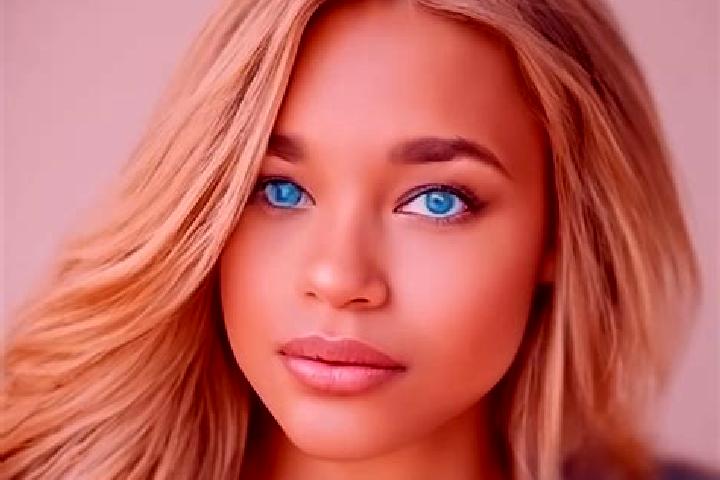Hazel, 39, a dark blonde blue-eyed latina companion based in Neiral. Offering Fetish, Travel Companion, BDSM. Available for incall and outcall, overnight boo...