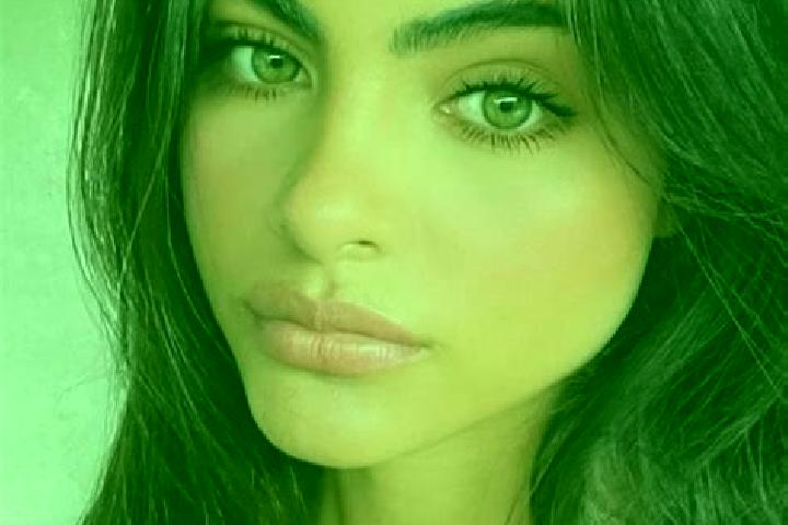 Hazel, 39, a red green-eyed indian companion based in Dmitrovsk. Offering Dinner Date, Fetish, GFE. Available for incall and outcall, overnight bookings avai...