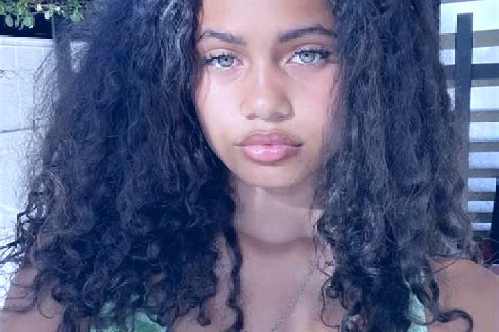 Hazel, 39, a red green-eyed mixed companion based in Allueva. Offering CIM, Travel Companion, Overnight. Available for incall and outcall, overnight bookings...