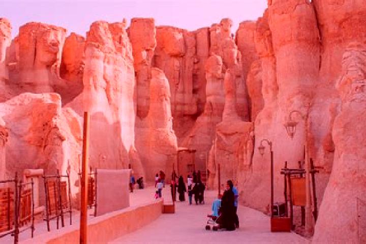 Hazel, 39 — Escort in Al Hufuf, Saudi Arabia