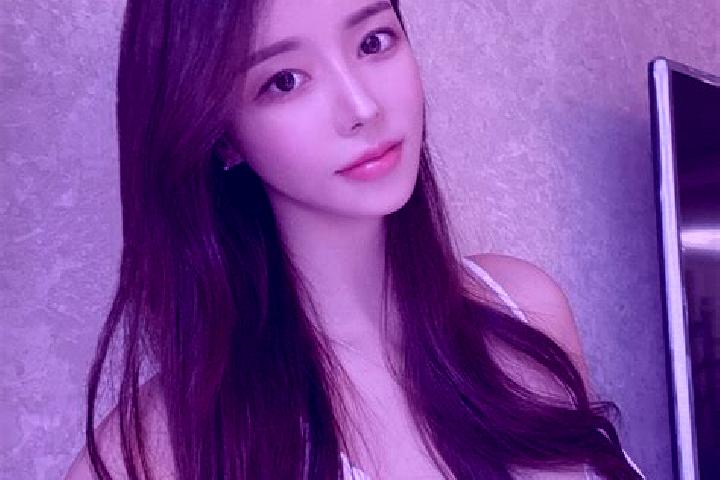 Hazel, 39 — Escort in Gancheng, China