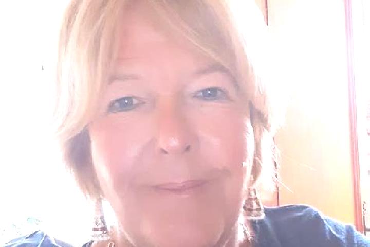 Hazel, 39 — Escort in Pont-Trambouze, France