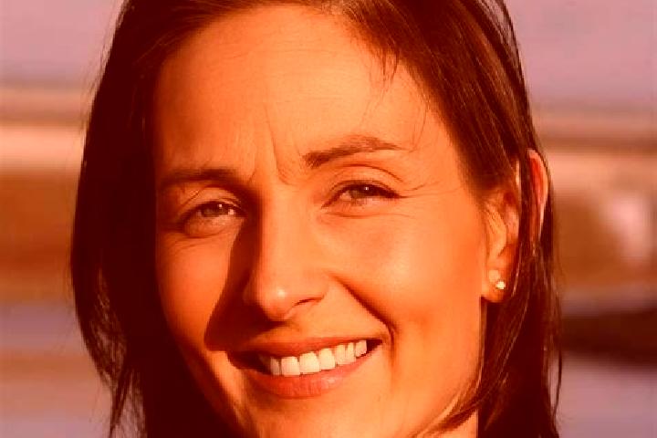 Hazel, 39 — Escort in Villers-Faucon, France