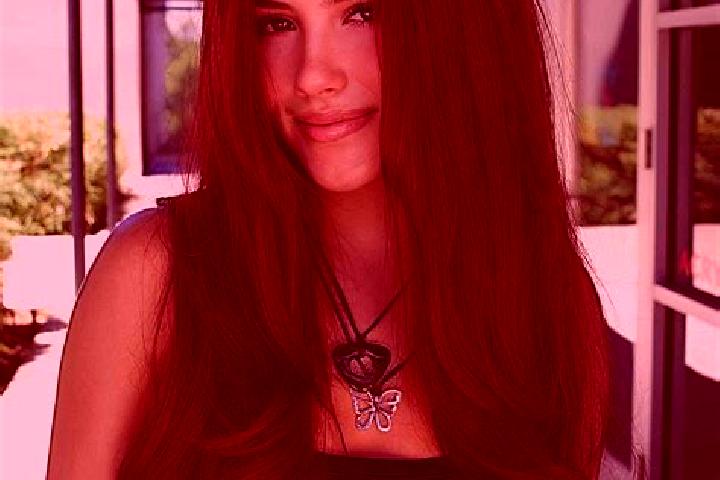 Iris, 20, a auburn dark-eyed european companion based in Steubenville. Offering Couples, Deep French Kissing, Prostate Massage. Available for incall and outc...