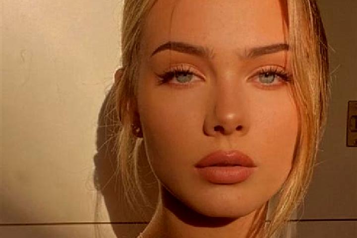 Iris, 20, a blonde amber-eyed european companion based in Yaval. Offering GFE, CIM, Deep French Kissing, Dinner Date, Girlfriend Experience. Available for in...