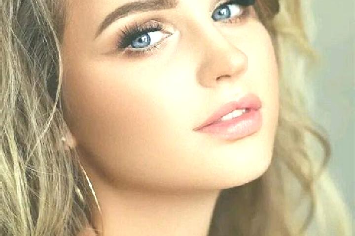 Iris, 20, a dark blonde blue-eyed mediterranean companion based in Hasanabad-e Vosta. Offering Fetish, A-Level, Couples, Deep French Kissing. Available for i...
