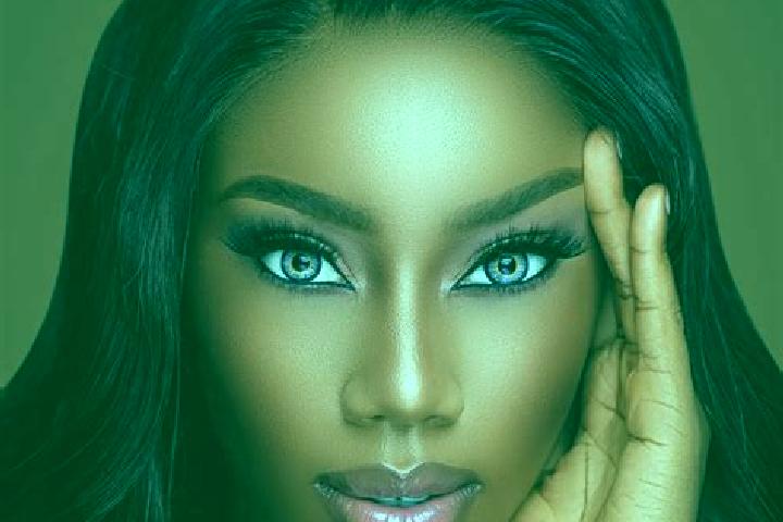 Iris, 20, a red blue-eyed ebony companion based in Nongkesan. Offering BDSM, Domination, Erotic Massage, Massage, Girlfriend Experience. Available for incall...