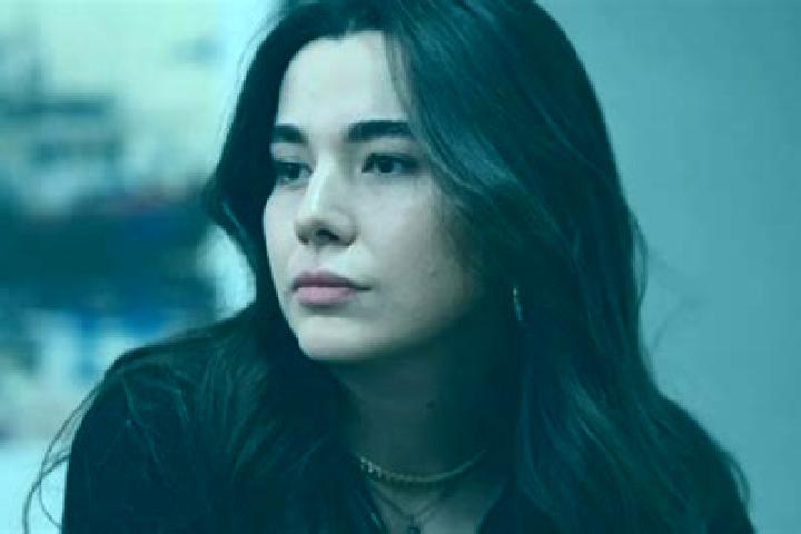 Iris, 20 — Escort in Asagi Oylum, Turkey
