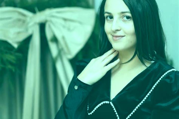 Iris, 20 — Escort in Belcesti, Romania